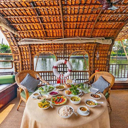 Spice Coast Cruises - Houseboat, A Cgh Earth Experience Ξενοδοχείο Alappuzha Εξωτερικό φωτογραφία