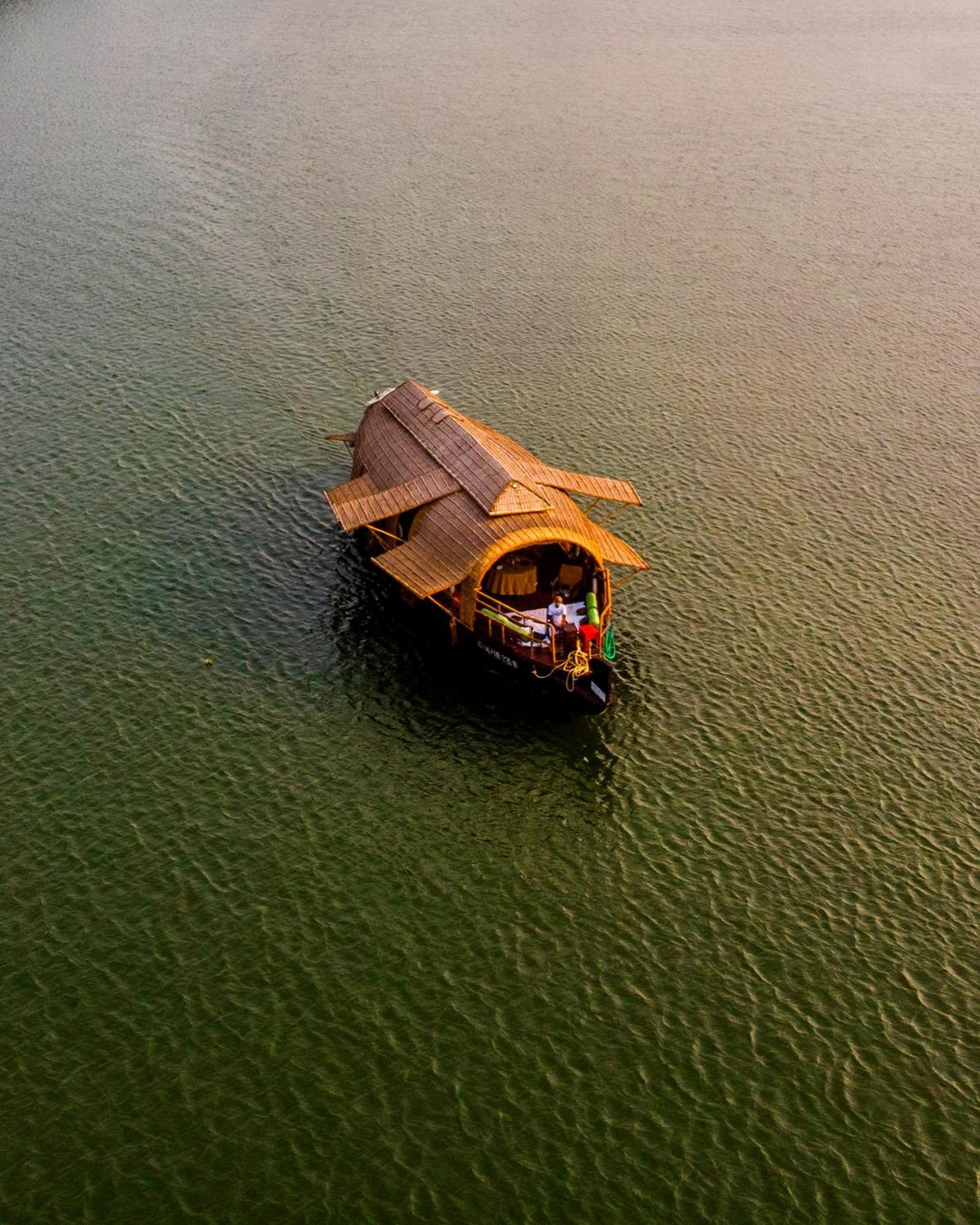 Spice Coast Cruises - Houseboat, A Cgh Earth Experience Ξενοδοχείο Alappuzha Εξωτερικό φωτογραφία