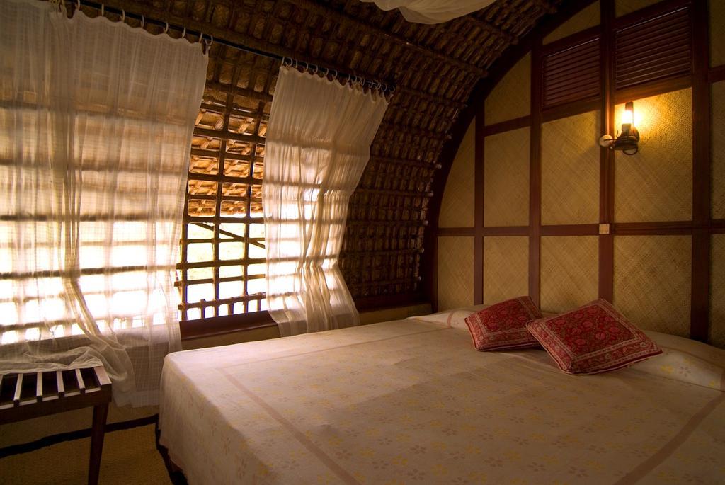 Spice Coast Cruises - Houseboat, A Cgh Earth Experience Ξενοδοχείο Alappuzha Εξωτερικό φωτογραφία