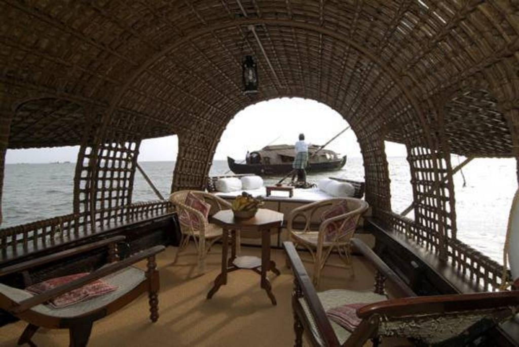 Spice Coast Cruises - Houseboat, A Cgh Earth Experience Ξενοδοχείο Alappuzha Εξωτερικό φωτογραφία