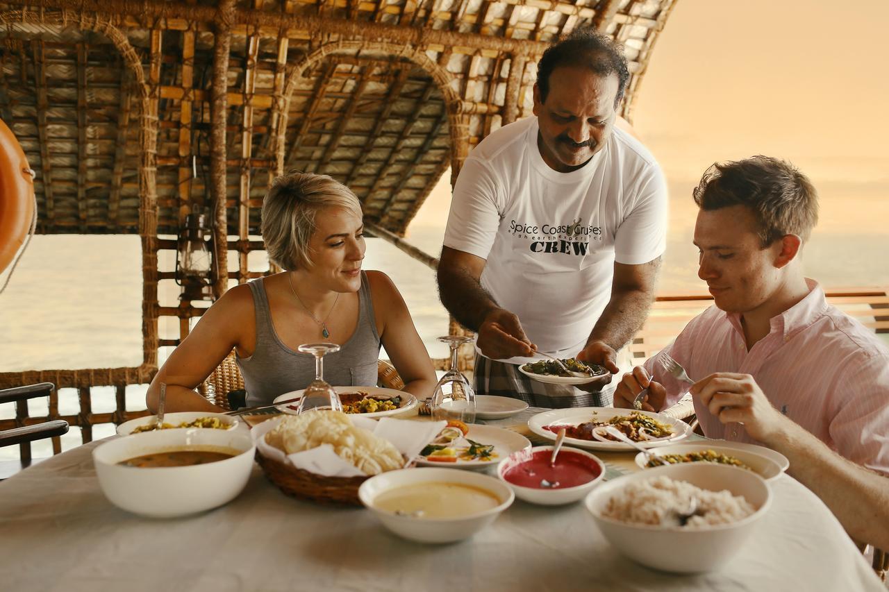 Spice Coast Cruises - Houseboat, A Cgh Earth Experience Ξενοδοχείο Alappuzha Εξωτερικό φωτογραφία