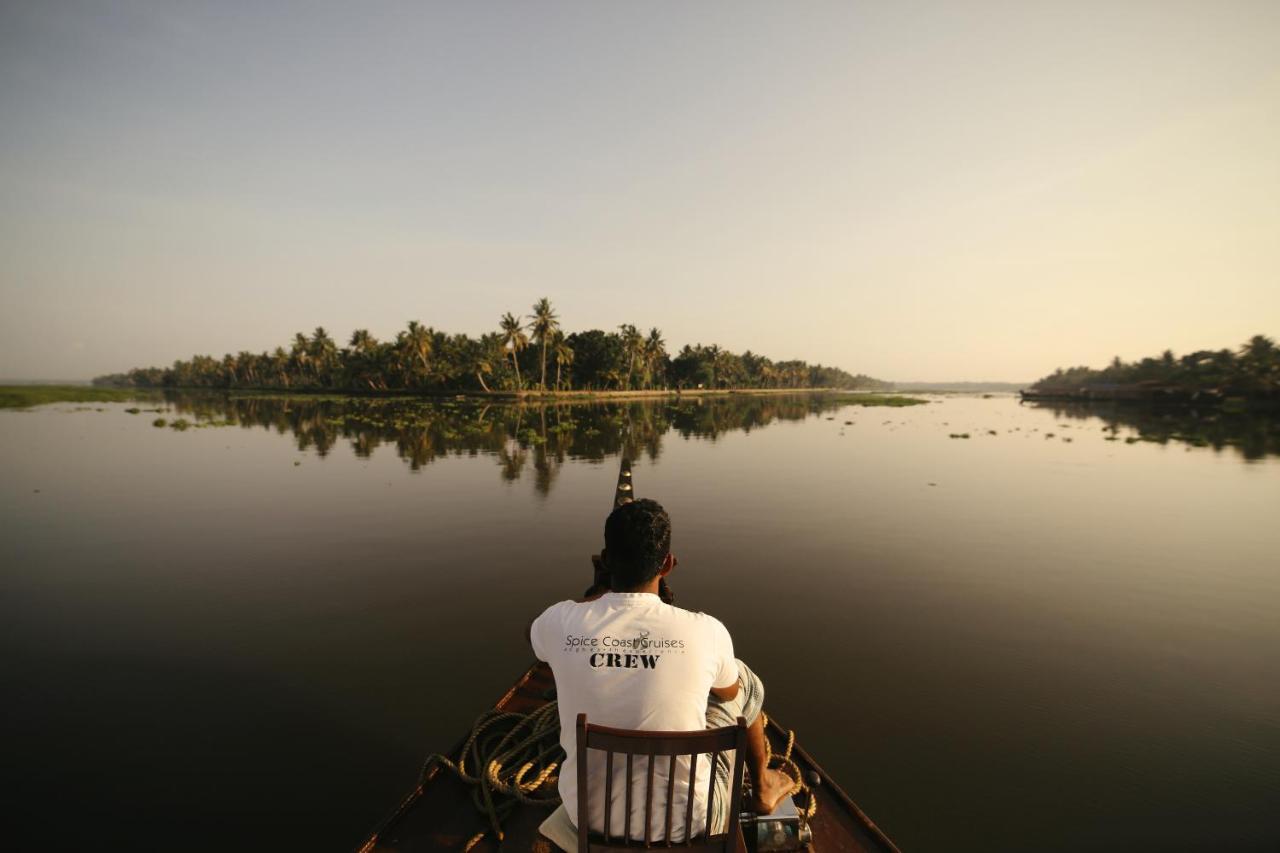 Spice Coast Cruises - Houseboat, A Cgh Earth Experience Ξενοδοχείο Alappuzha Εξωτερικό φωτογραφία